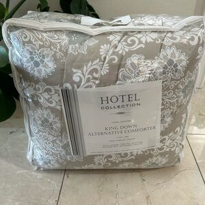 Hotel Collection King Comforter - Cream and Gray Floral